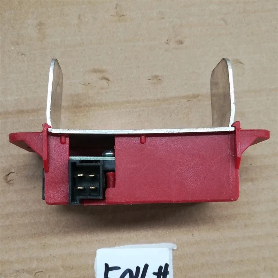 81.25935.6706 Wiper Arm Relay factory 81.25935.6706 Wiper Arm Relay factory